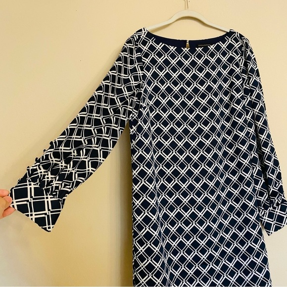 Banana Republic Dress Navy Blue Geometric Print Shift Size 10 - Picture 5 of 14